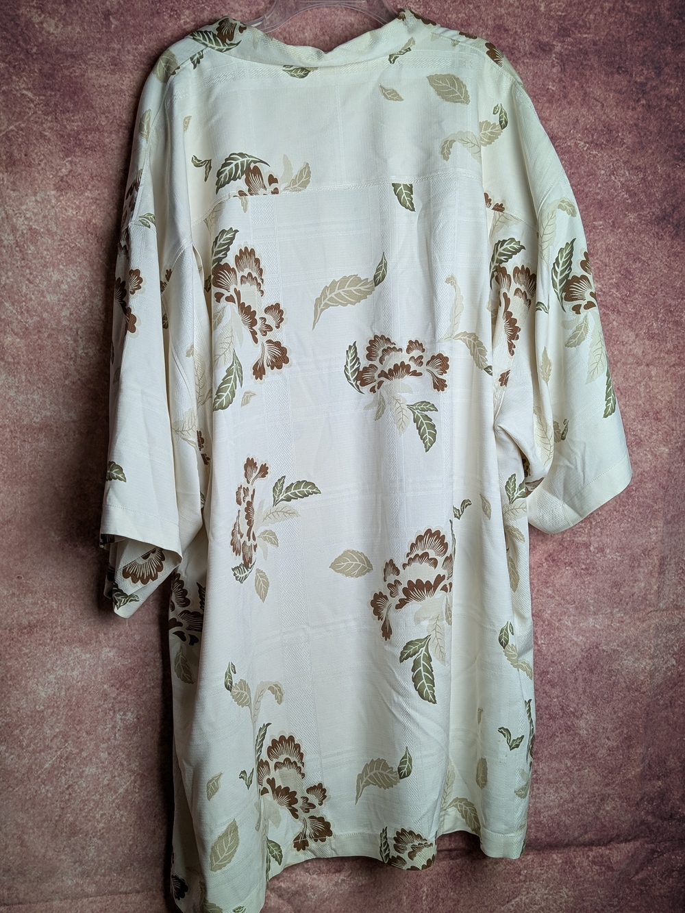 Tommy Bahama Men's XXL 100% Silk Floral Hawaiian Camp Shirt Neutral - Picture 11 of 14